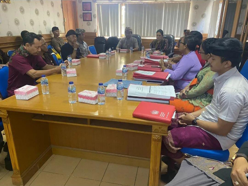 Tim Penilai Zona Integritas Kabupaten Badung melaksanakan Penilaian ke Kecamatan Kuta Selatan